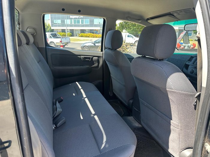 2013 Toyota Hilux SR