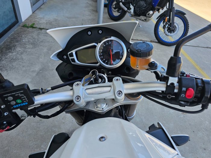 2014 Triumph SPEED TRIPLE White