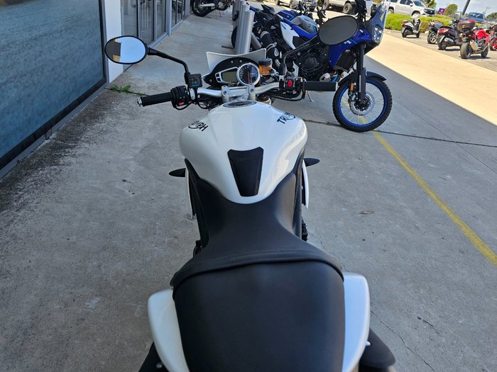 2014 Triumph SPEED TRIPLE White
