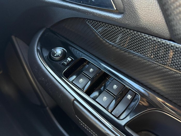 2017 Holden Commodore SV6