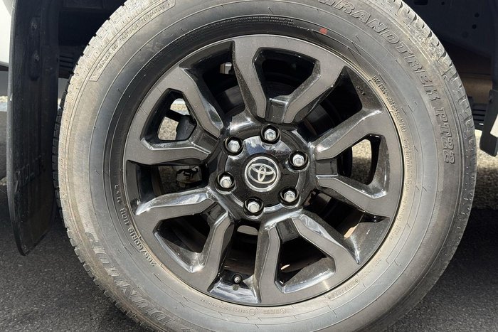 2023 Toyota Hilux Rogue