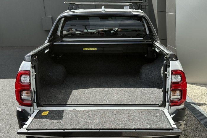 2023 Toyota Hilux Rogue