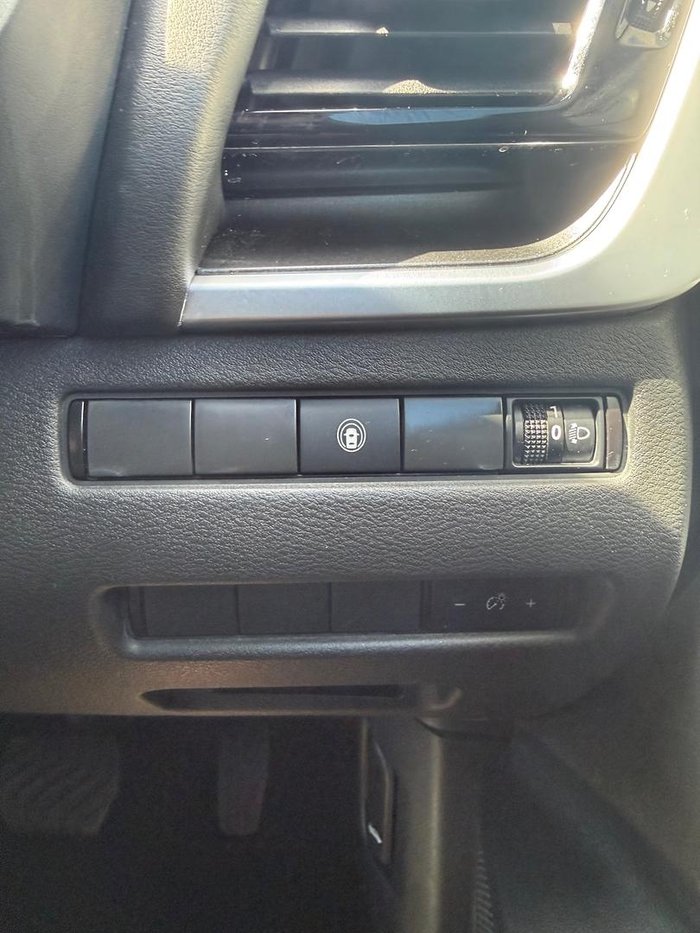 2023 Nissan X-TRAIL ST