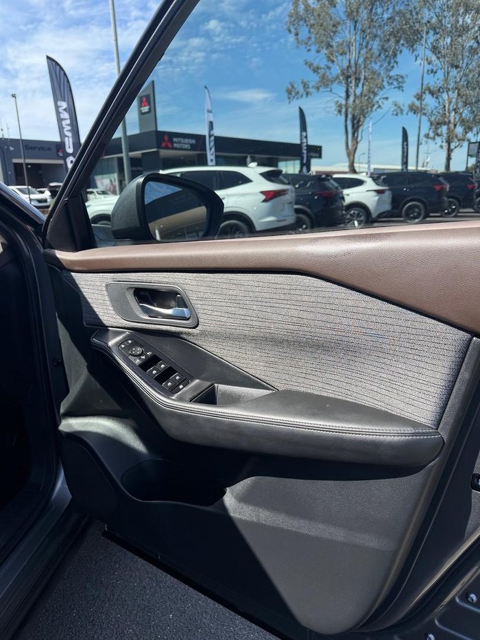 2023 Nissan X-TRAIL ST