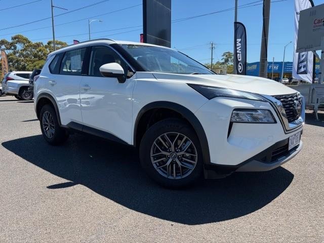 2022 Nissan X-TRAIL ST