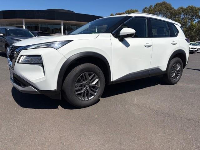 2022 Nissan X-TRAIL ST