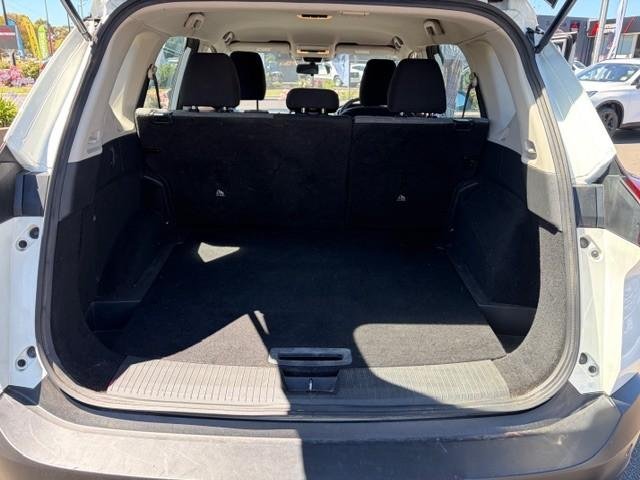 2022 Nissan X-TRAIL ST