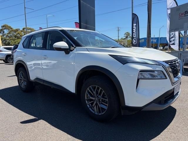 2022 Nissan X-TRAIL ST