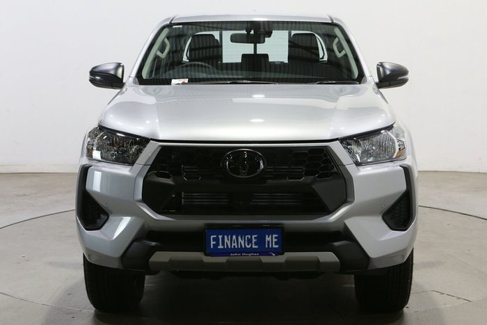 2025 Toyota Hilux SR