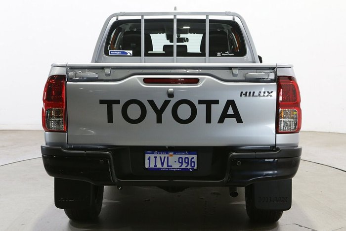 2025 Toyota Hilux SR
