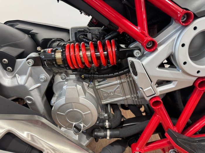 2023 ITALJET DRAGSTER WHITE