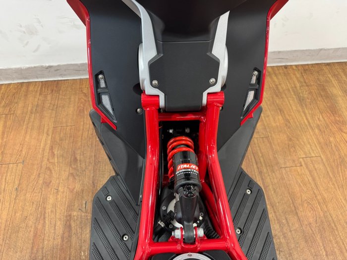 2023 ITALJET DRAGSTER WHITE