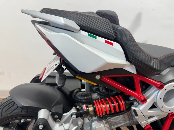 2023 ITALJET DRAGSTER WHITE