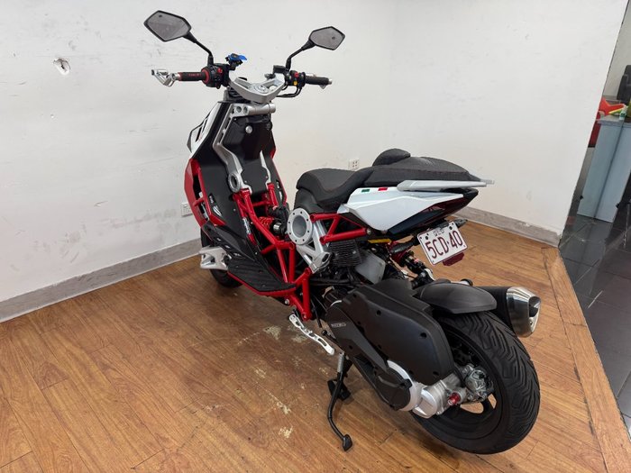 2023 ITALJET DRAGSTER WHITE