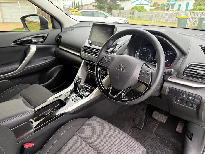 2023 Mitsubishi Eclipse Cross PHEV ES