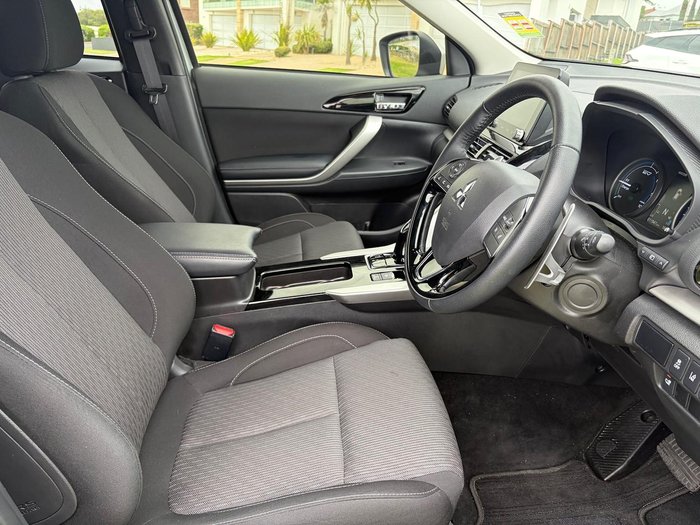 2023 Mitsubishi Eclipse Cross PHEV ES