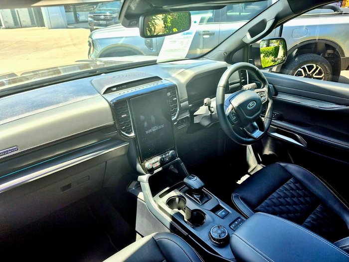 2025 Ford Everest Platinum