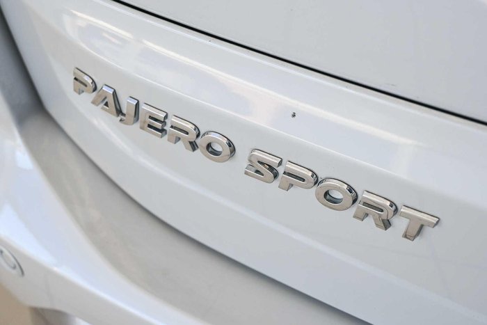 2025 Mitsubishi Pajero Sport GLS