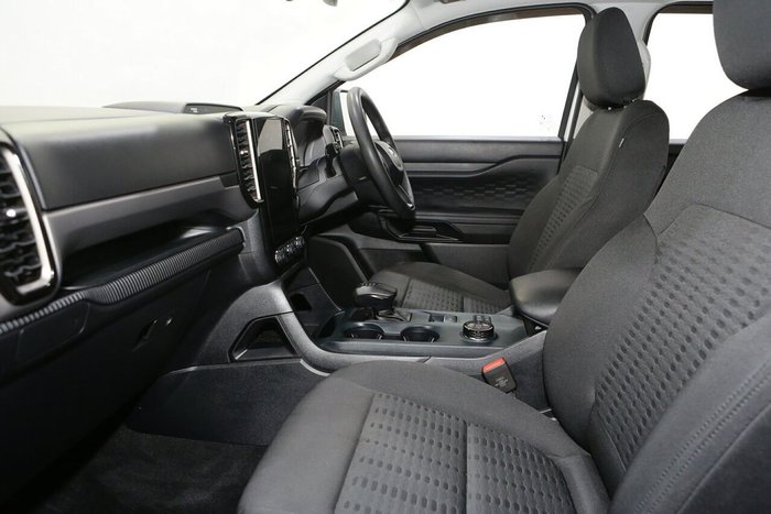 2023 Ford Everest Ambiente