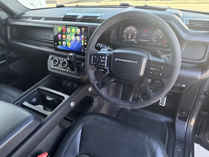 2023 Land Rover Defender 110 P525 V8