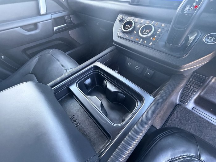 2023 Land Rover Defender 110 P525 V8