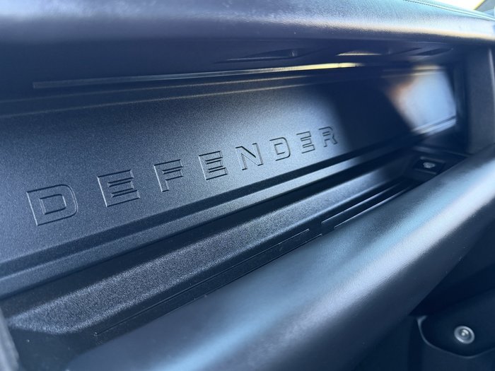 2023 Land Rover Defender 110 P525 V8