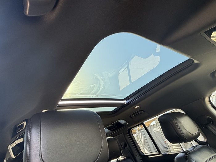 2023 Land Rover Defender 110 P525 V8