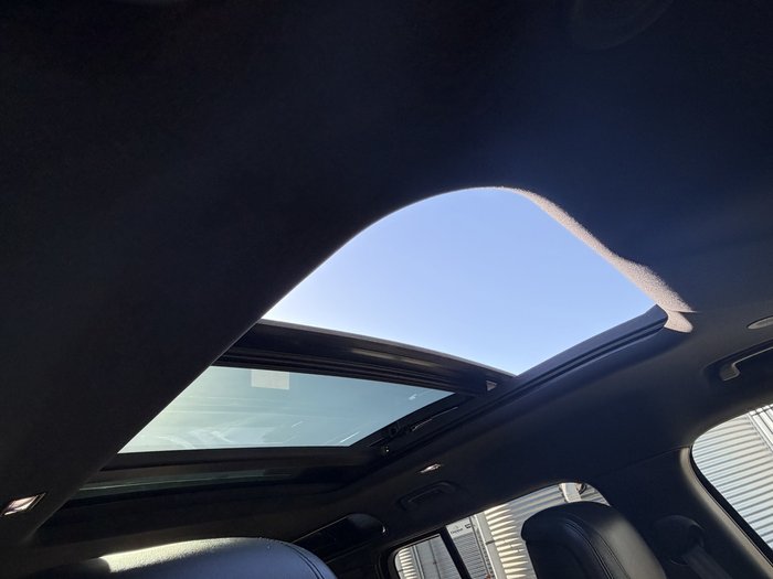 2023 Land Rover Defender 110 P525 V8