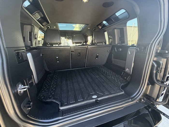 2023 Land Rover Defender 110 P525 V8