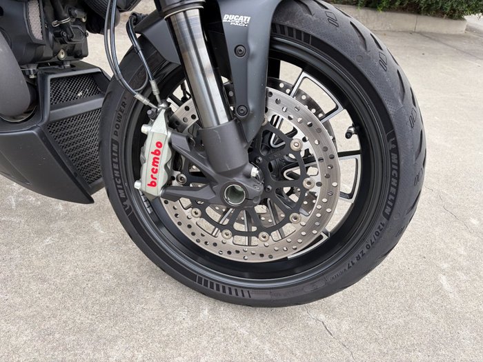 2015 DUCATI DIAVEL DARK STEALTH Black