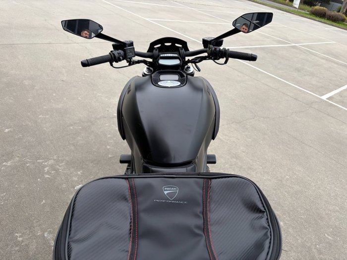 2015 DUCATI DIAVEL DARK STEALTH Black