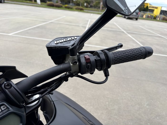 2015 DUCATI DIAVEL DARK STEALTH Black