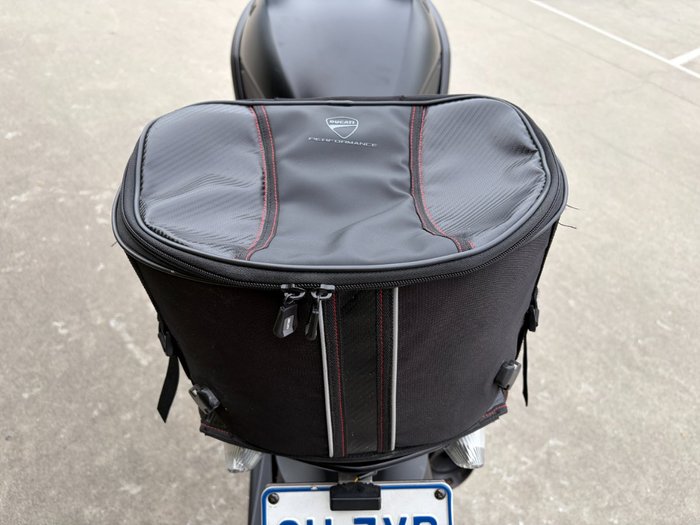 2015 DUCATI DIAVEL DARK STEALTH Black