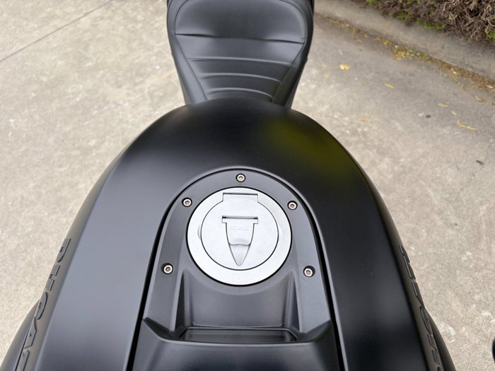 2015 DUCATI DIAVEL DARK STEALTH Black