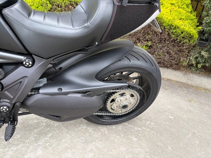 2015 DUCATI DIAVEL DARK STEALTH Black
