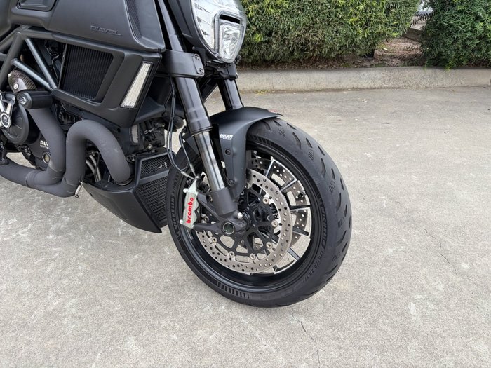 2015 DUCATI DIAVEL DARK STEALTH Black