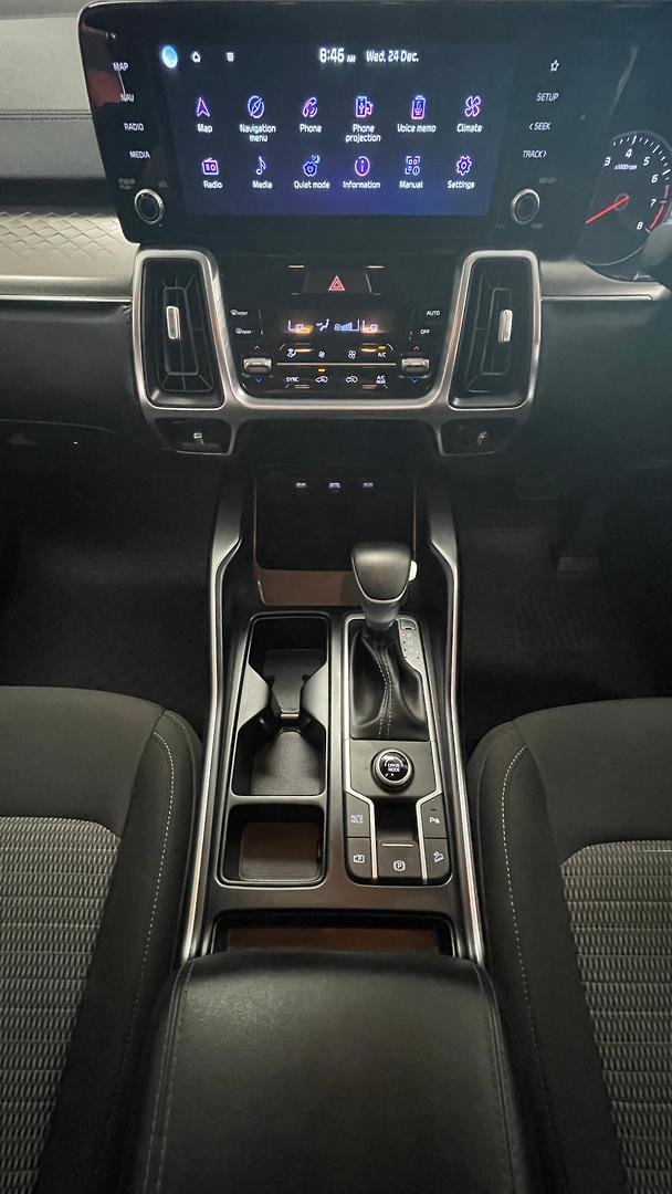 2022 Kia Sorento Sport