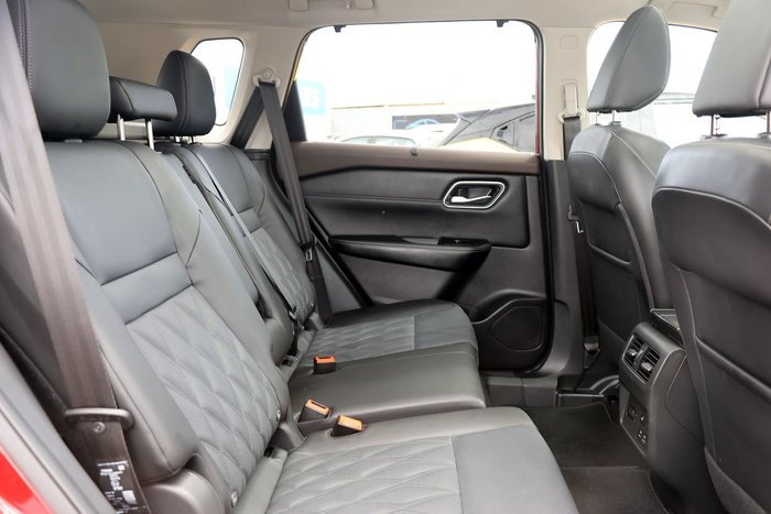 2025 Nissan X-TRAIL Ti-L