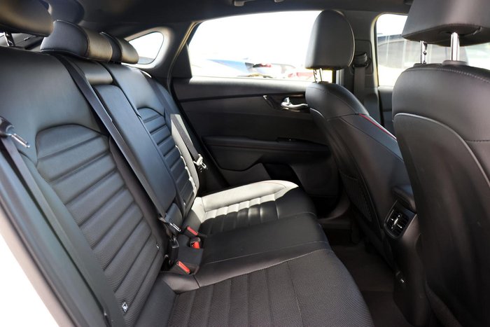 2024 Kia Cerato GT BD MY24 Snow White Pearl