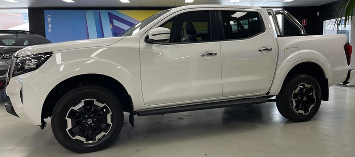 2023 Nissan Navara ST-X