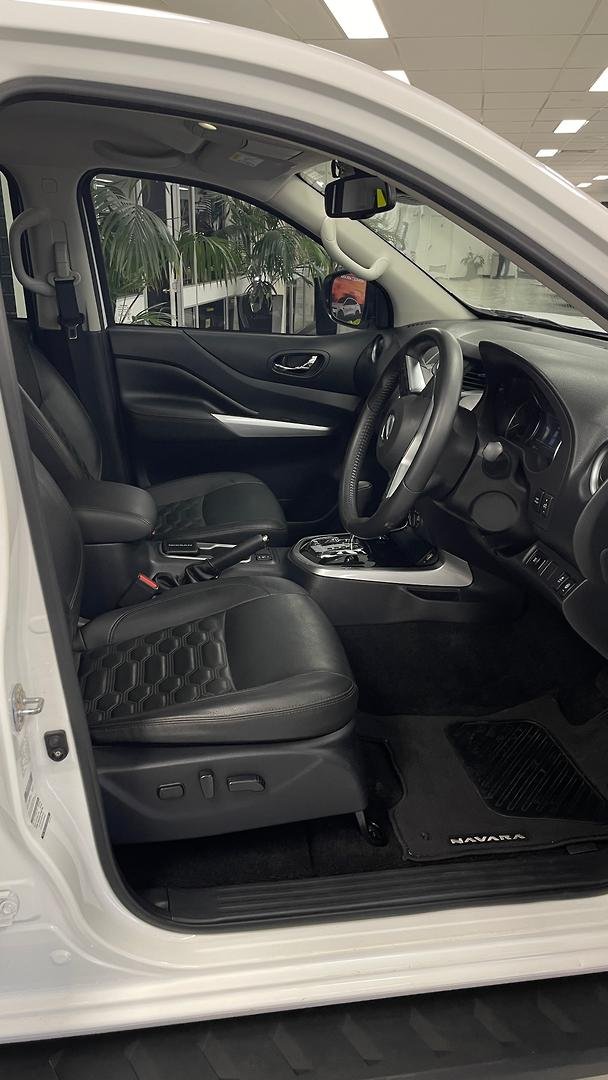 2023 Nissan Navara ST-X