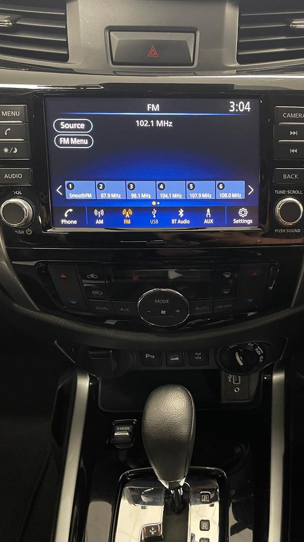 2023 Nissan Navara ST-X