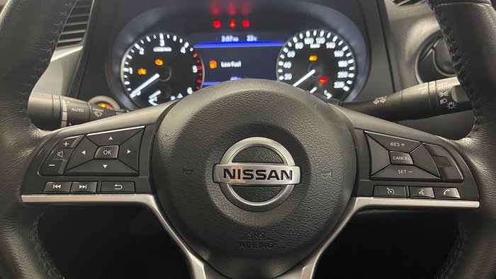 2023 Nissan Navara ST-X