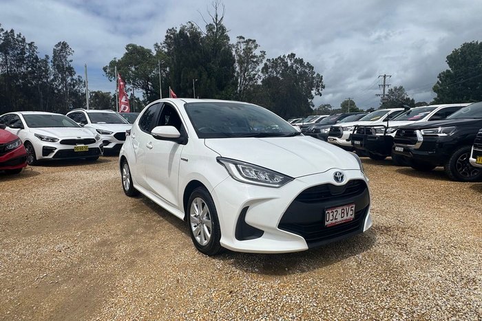 2021 Toyota Yaris SX Hybrid