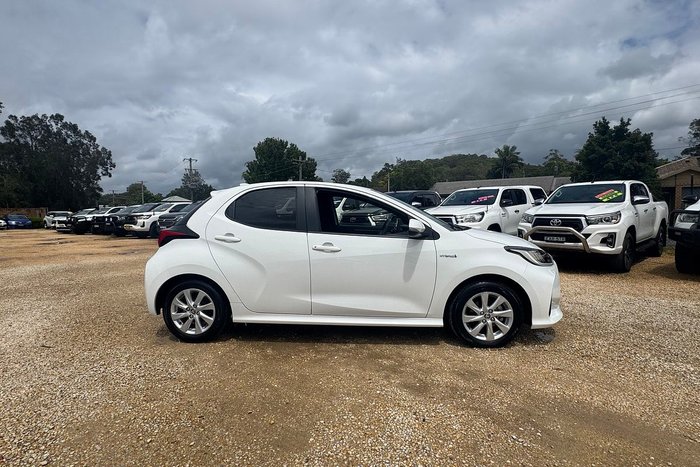 2021 Toyota Yaris SX Hybrid