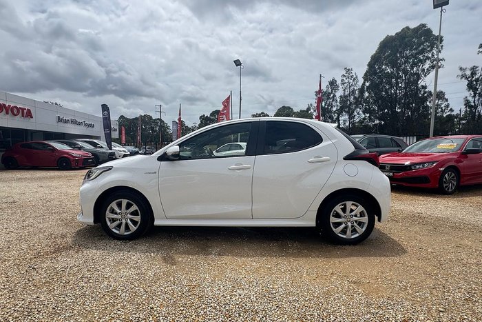 2021 Toyota Yaris SX Hybrid