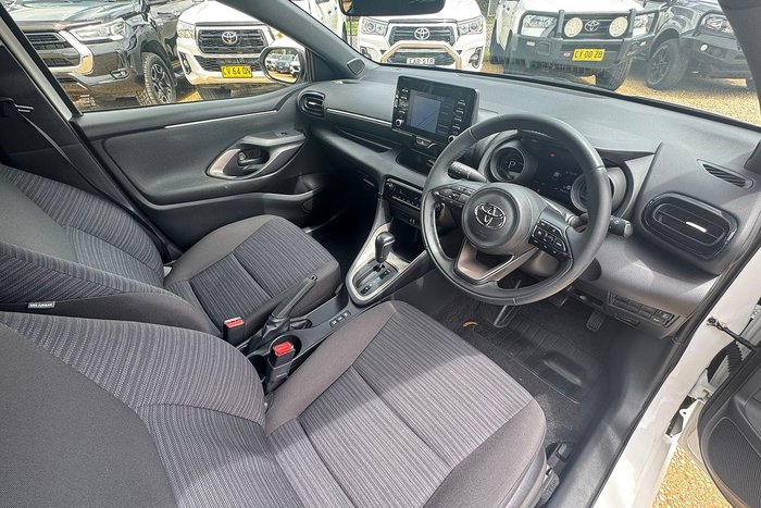 2021 Toyota Yaris SX Hybrid