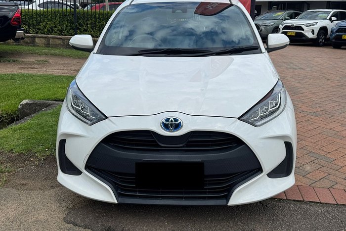 2021 Toyota Yaris SX Hybrid