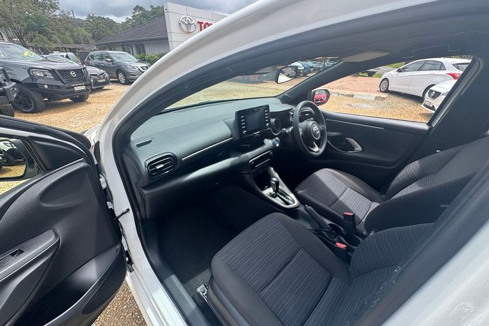 2021 Toyota Yaris SX Hybrid