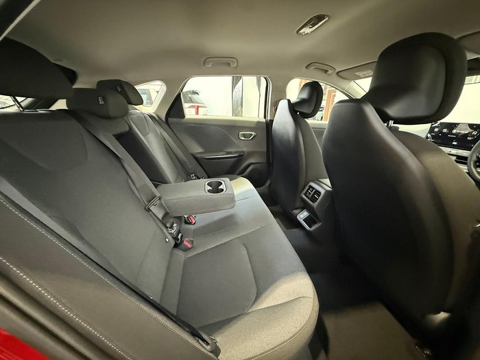 2025 Kia K4 S